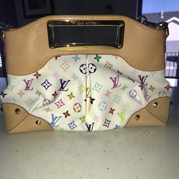 Louis Vuitton shoulder Judy , gently used. - Picture 1 of 4